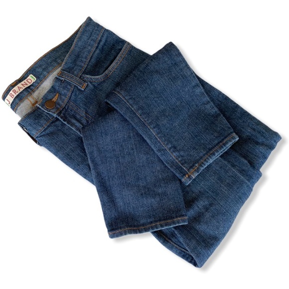 J BRAND Medium Wash Jeans Size: 26 - Picture 2 of 7